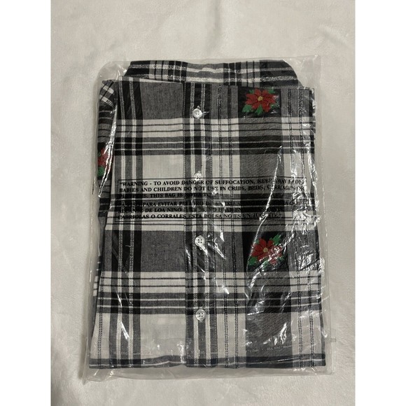 Collections Etc Embroidered Poinsettia Plaid Long Sleeve Woven Shirt Size Large - Picture 2 of 4